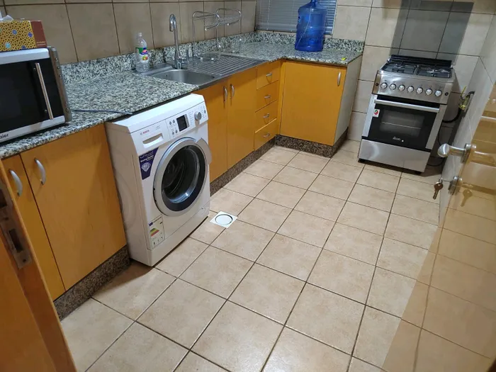 للايجار الشهري استديو بمنطقة الخان قريب من شاطئ الخان والبحيرة ويوجد باركن فيري : Image 1