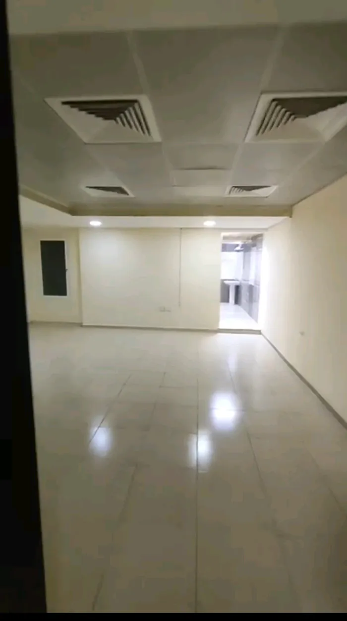 Apartment for rent in Abu Dhabi, Al Nahyan district : Image 1