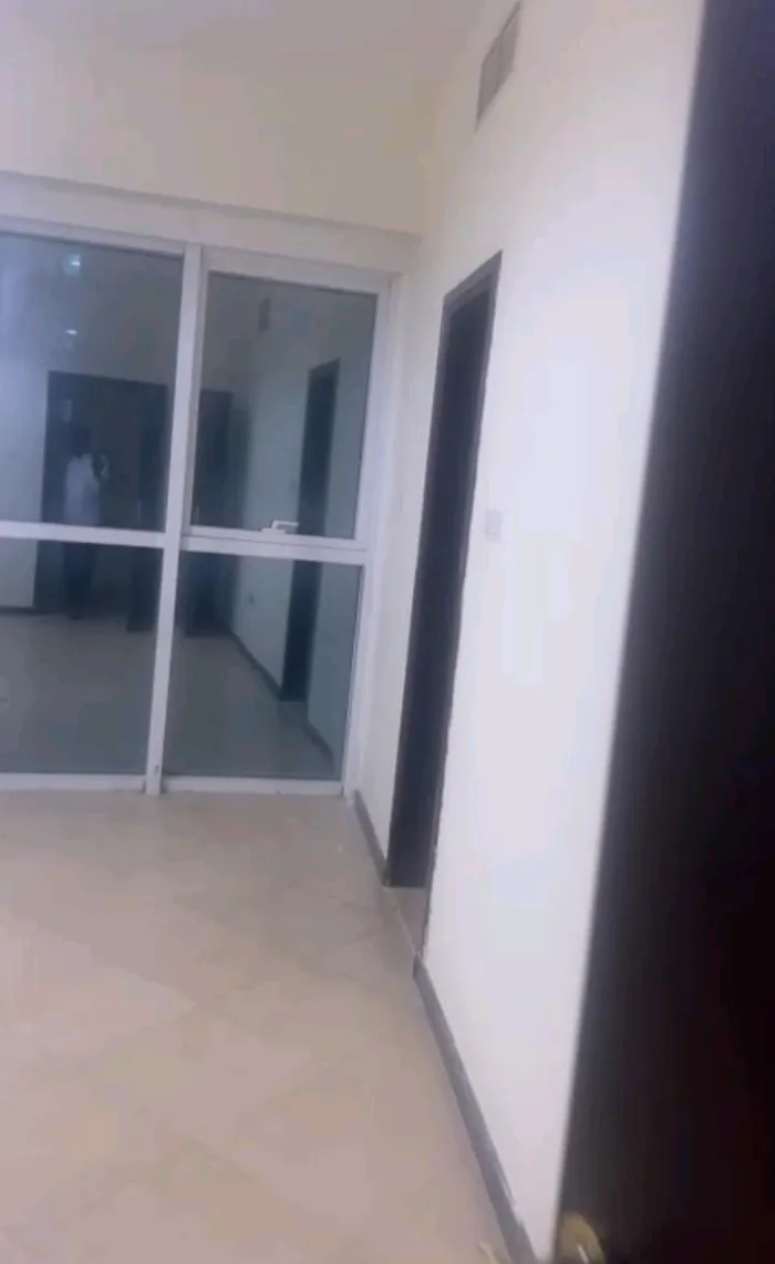 استديو للايجار الشهري 1500 في أبو ظبي حي المنهل الزعاب : Image 1