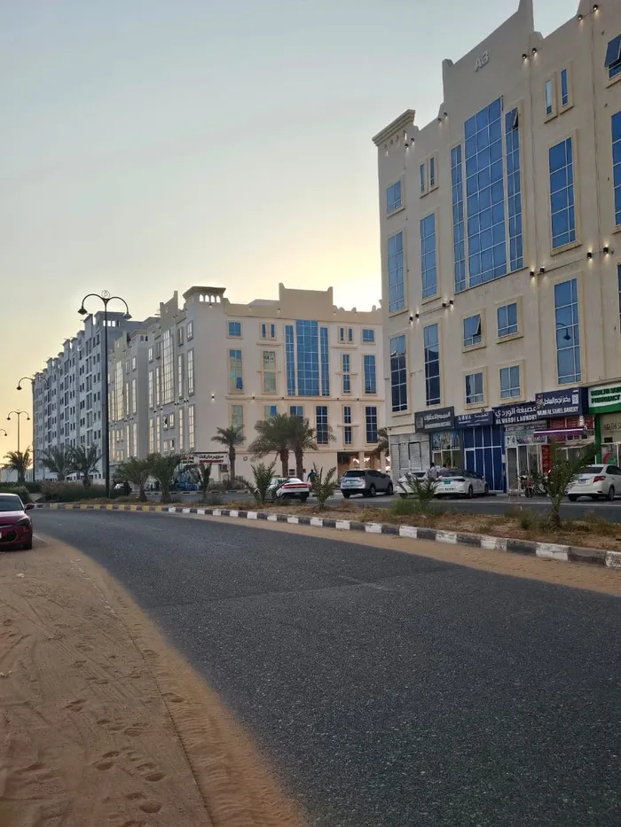 Apartments for sale in the Yasmine area on Mohammed bin Zayed Road, owned in the most upscale places and the largest real estate complex in Ajman. : Image 1