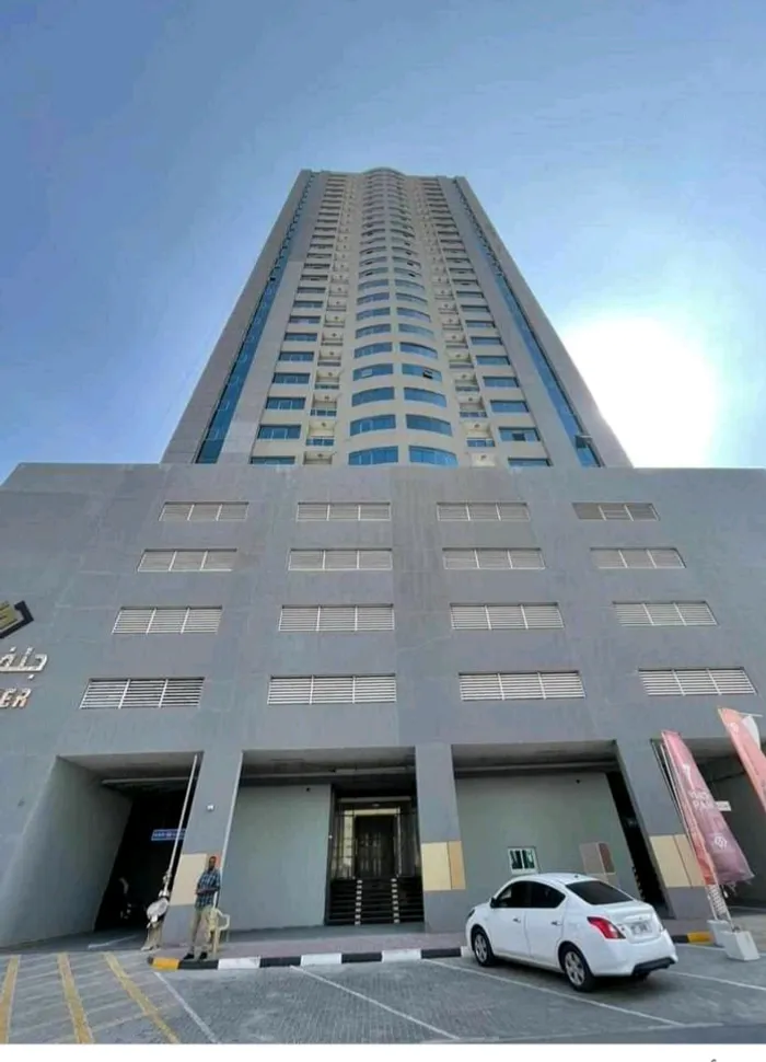 Apartments for sale in Golf Tower residential complex : Image 1