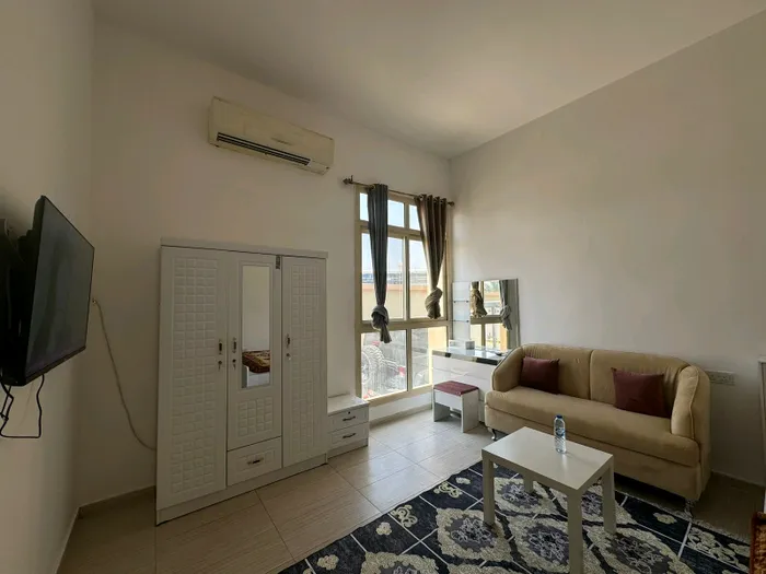 استوديو مفروش للإيجار في مدينة خليفة : Image 1