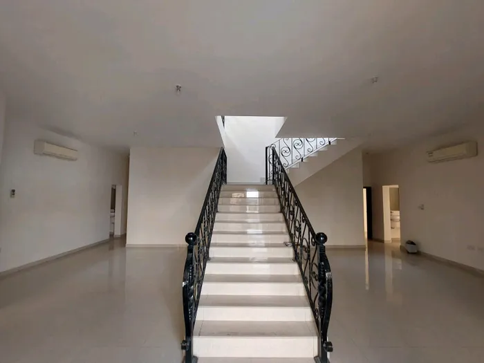 Villa for rent in Mohammed Bin Zayed City : Image 1