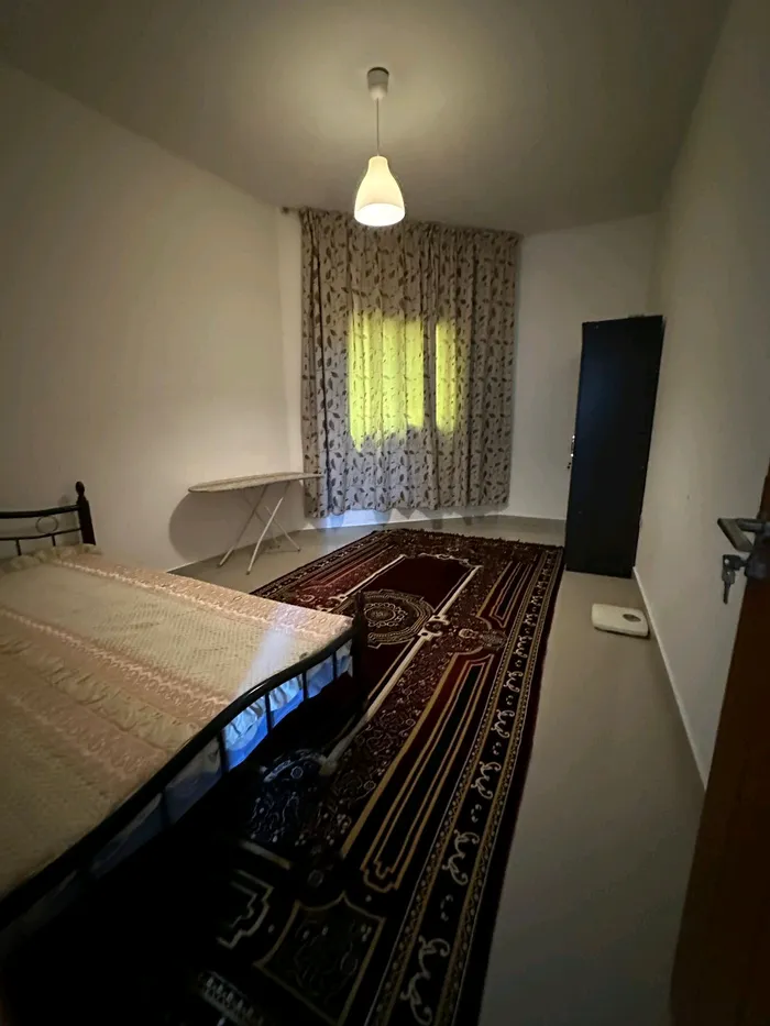 شقه غرفتين وصاله مفروش للايجار الشهري شامل جميع الفواتير ماء كهرباء وانترنت : Image 1