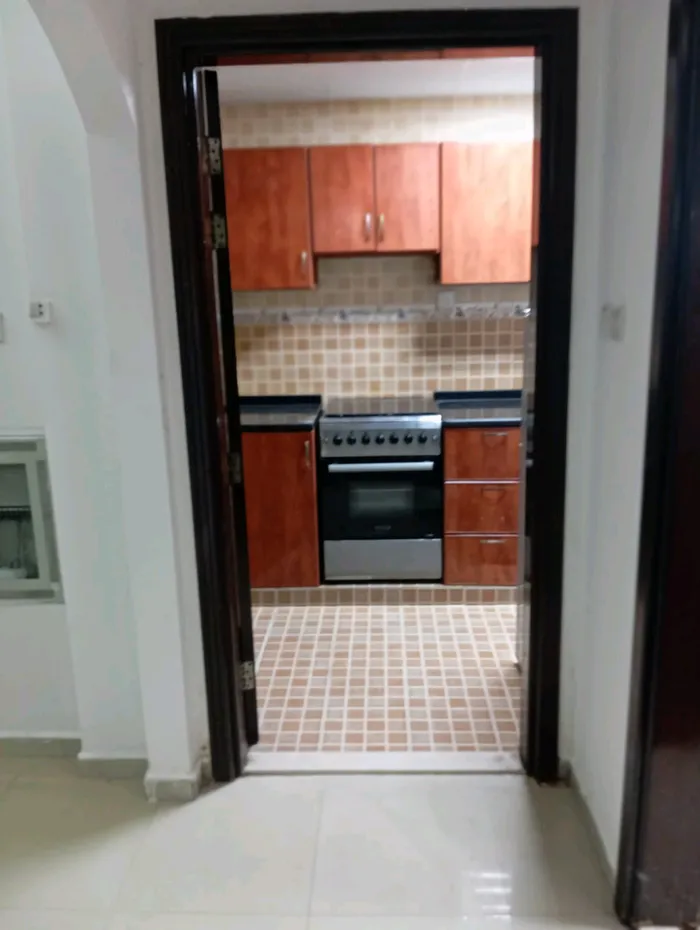 للايجار غرفه و صاله مفروشه : Image 1