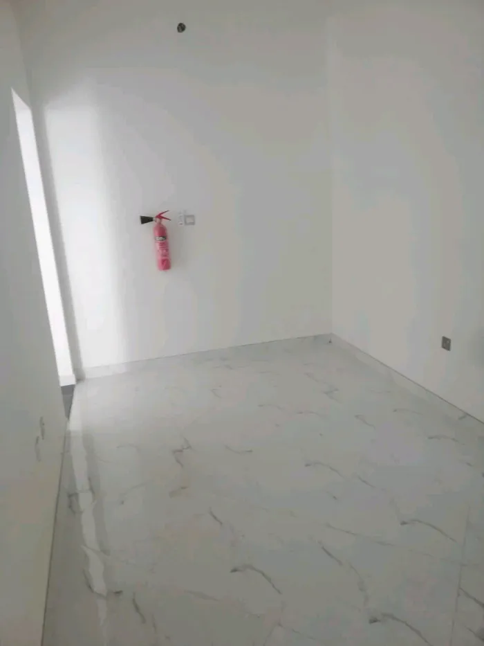 Apartments for annual or monthly rent behind Giftway : Image 1