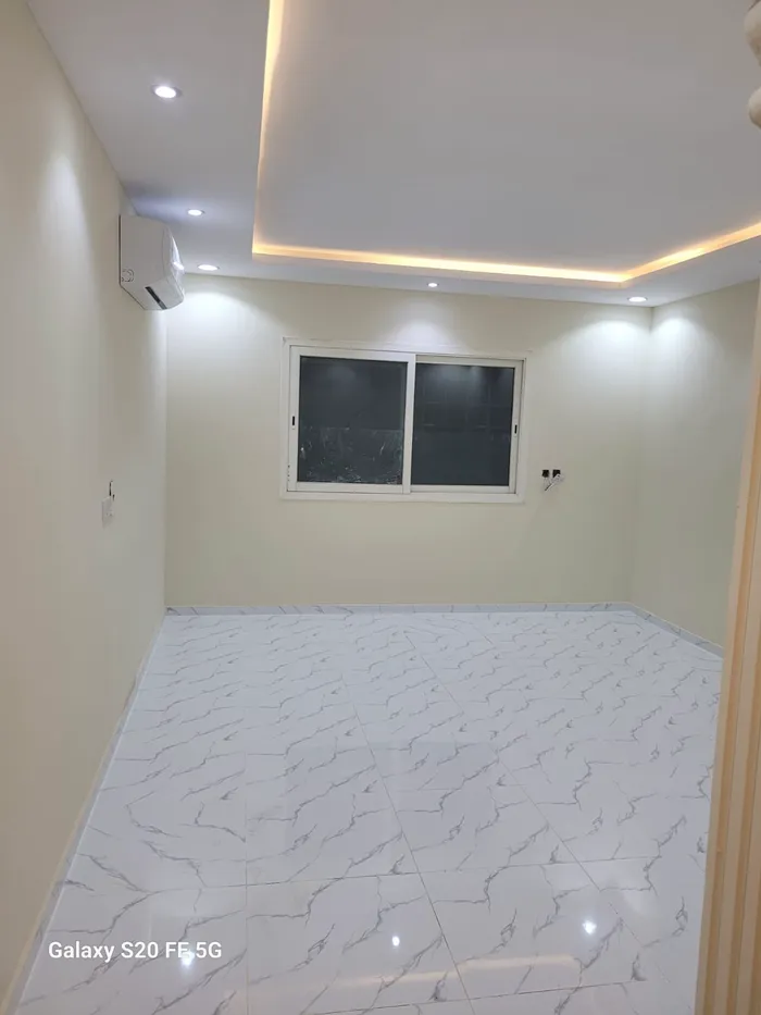 Apartment for annual rent : Image 1