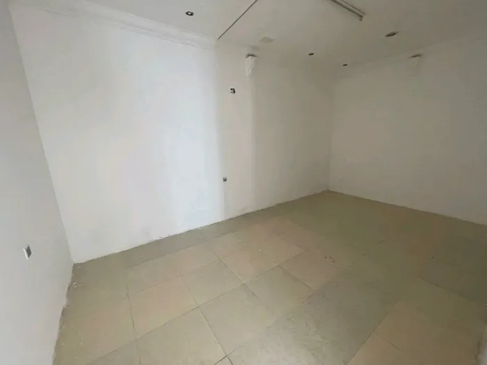 An extension is available for rent in Ajman 
Mushairef area 
2 bedrooms+ hall+2 bathrooms
Courtyard - without air conditioning
Including electricity, water and sewage 
Only 35 thousand per year are required : Image 1