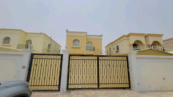 villa for sale : Image 1