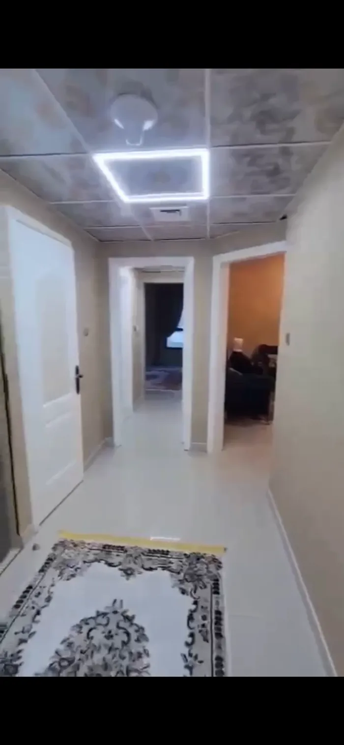 للبيع شقة في أبراج الخور بسعر مغري : Image 1