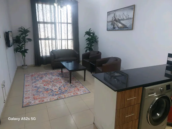 Furnished apartment for monthly rent : Image 1