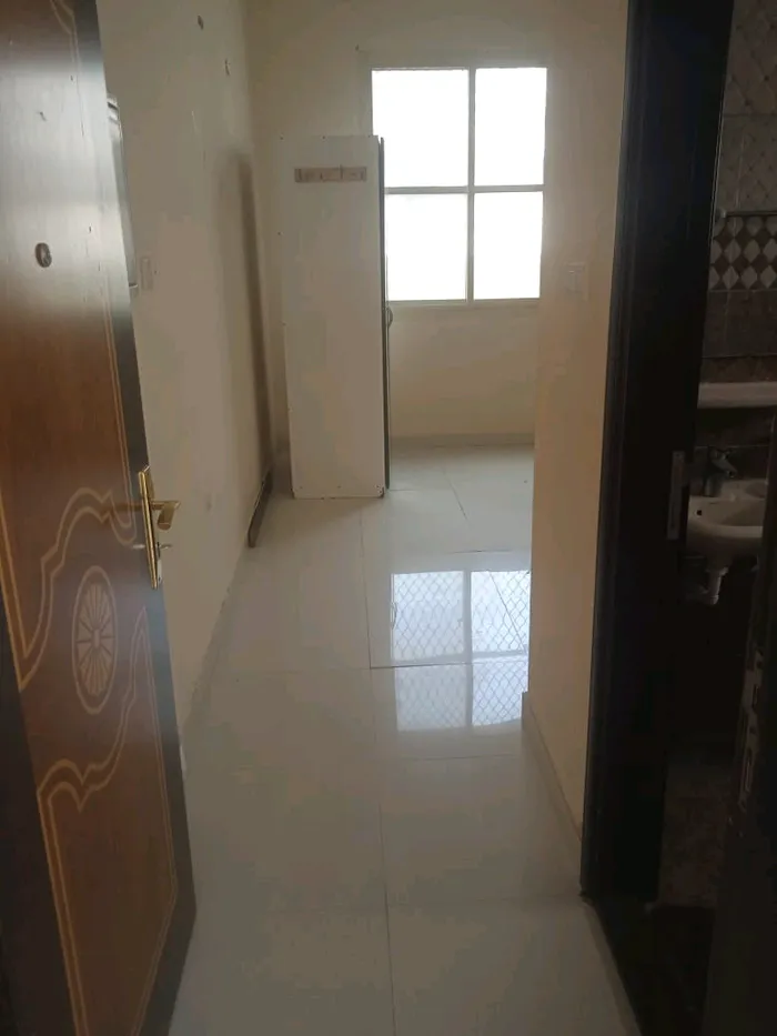 annual studio for rent : Image 1