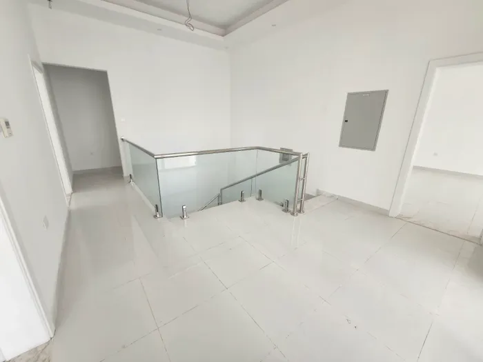 4 bedroom villa for rent in nad al sheba : Image 1