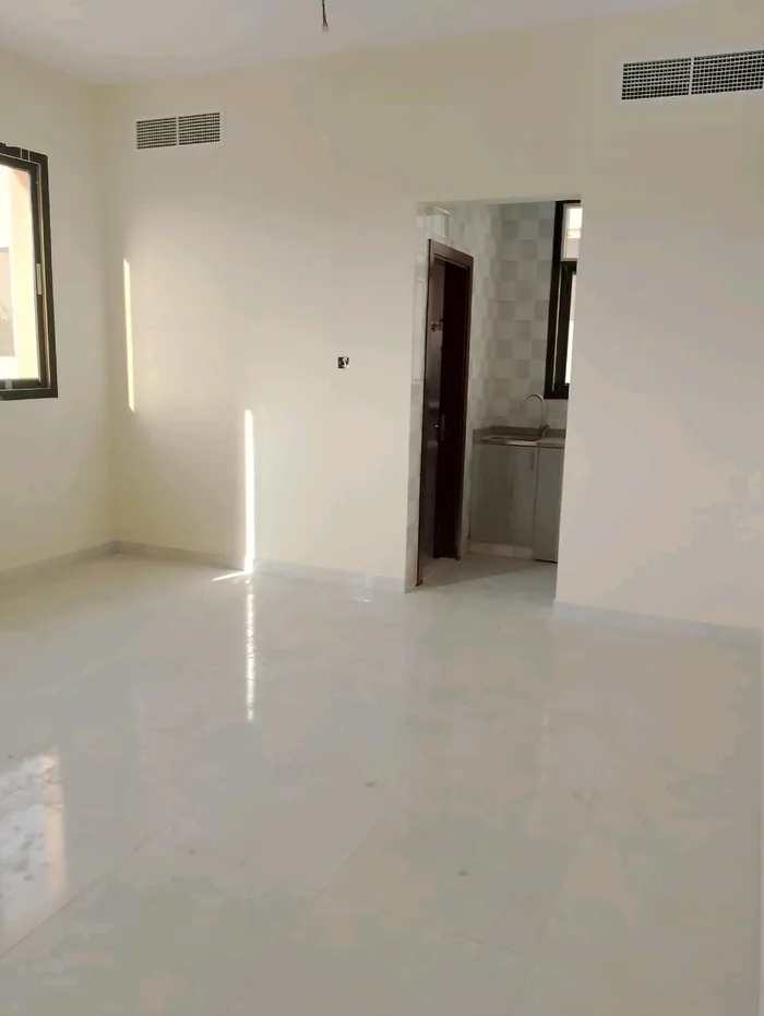 للايجار إستوديو اول ساكن في عجمان الروضة 1 : Image 1