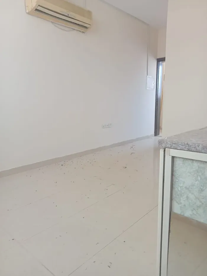 Studio for annual rent in Al Bostan at an attractive price : Image 1