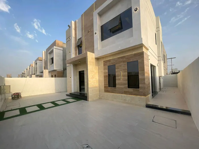 Villa for sale in Al Zahia area with an area of 3014 : Image 1