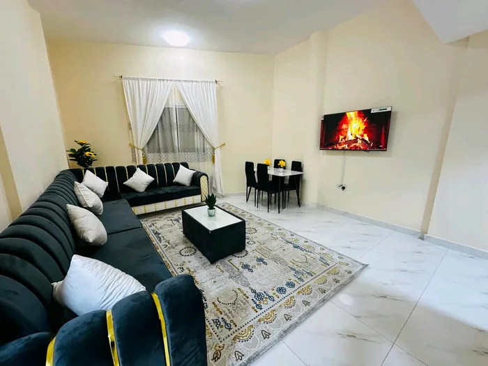 Apartment for monthly rent, one room and a hall : Image 1