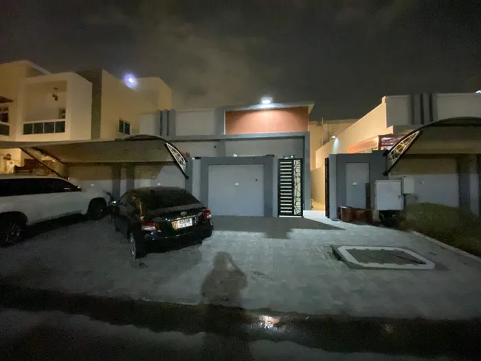 villa for rent in Al Yasmeen : Image 1