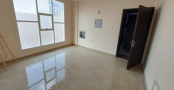 للايحار السنوي شقة غرفة وصالة بسعر مغري : Image 1