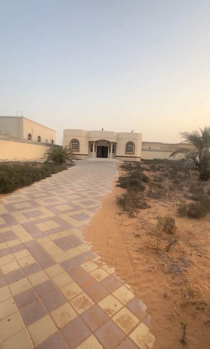 فيلا للإيجار : Image 1