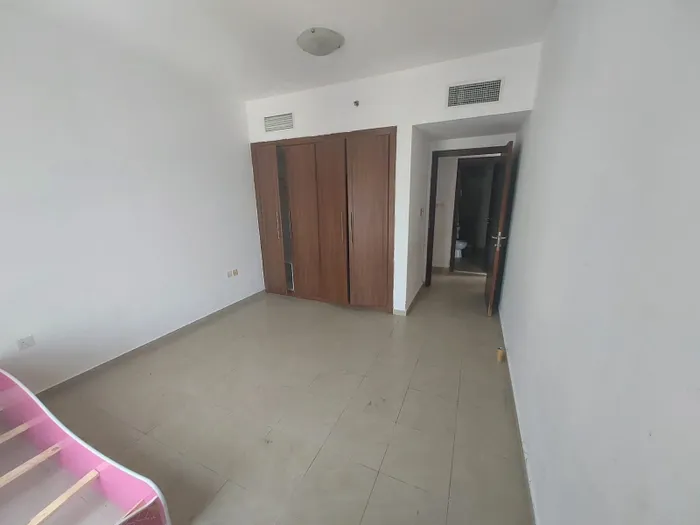 للايجار السنوي شقة 3 غرف وصالة بالراشدية3 بسعر مغري : Image 1