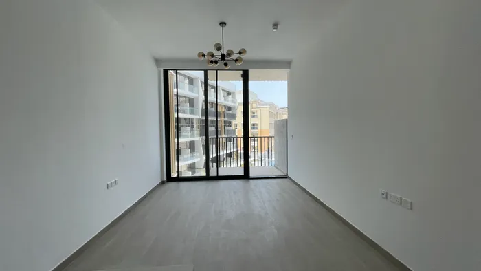 شقة للايجار السنوي في لا فيتا بيلا : Image 1