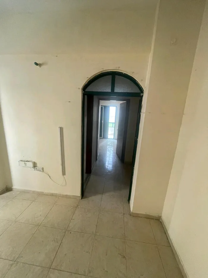 Two rooms and a hall for rent : Image 1