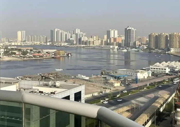 For sale two rooms and a hall in the Pearl Towers with a full view of the creek : Image 1