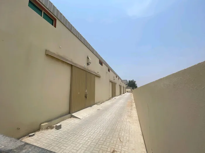Shubraat complex for sale in Umm Al Quwain with an area of 43,000 feet : Image 1