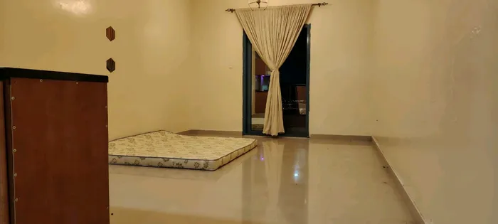 Studio with large balcony in Ajman Al Nuaimia 1 : Image 1