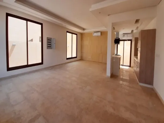 فيلا فاخرة للايجار السنوي بمنطقة الياسمين بسعرمغري : Image 1