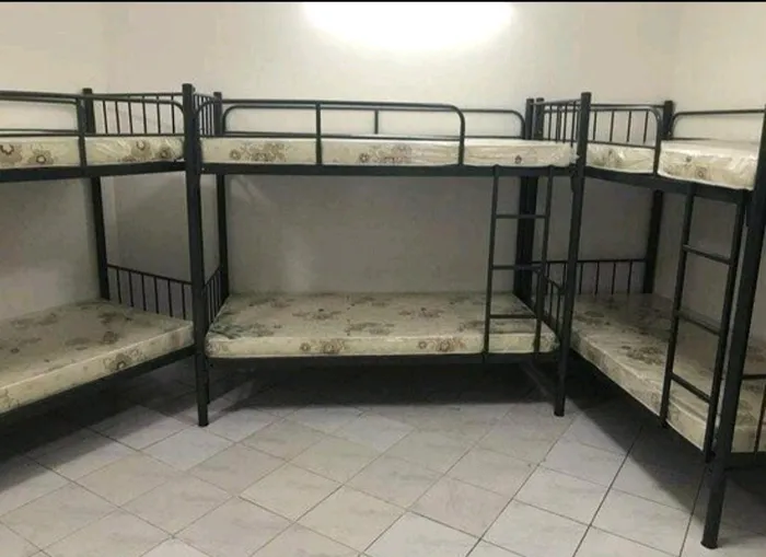 Furnished staff accommodation (3 rooms/22 beds) for 3500 Dhs per month : Image 1