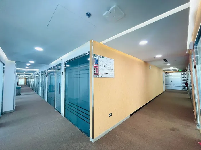 Inclusive Amenities I Furnished I 0% Commission : Image 1