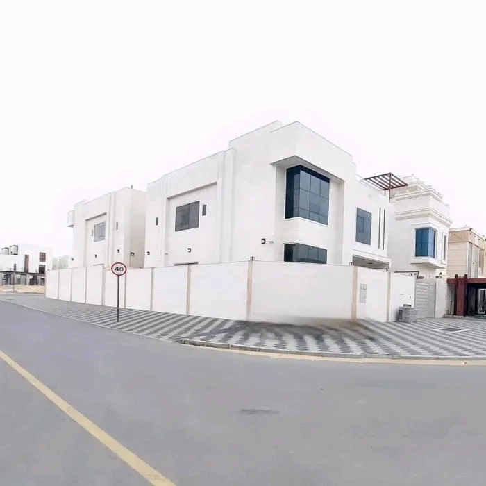 للبيع فيلا جديده بعجمان حى الياسمين من المالك مباشرتا تشطيب ديولوكس : Image 1