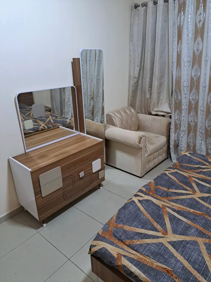 للإيجار الشهري غرف عائلات وبارتشنات : Image 1