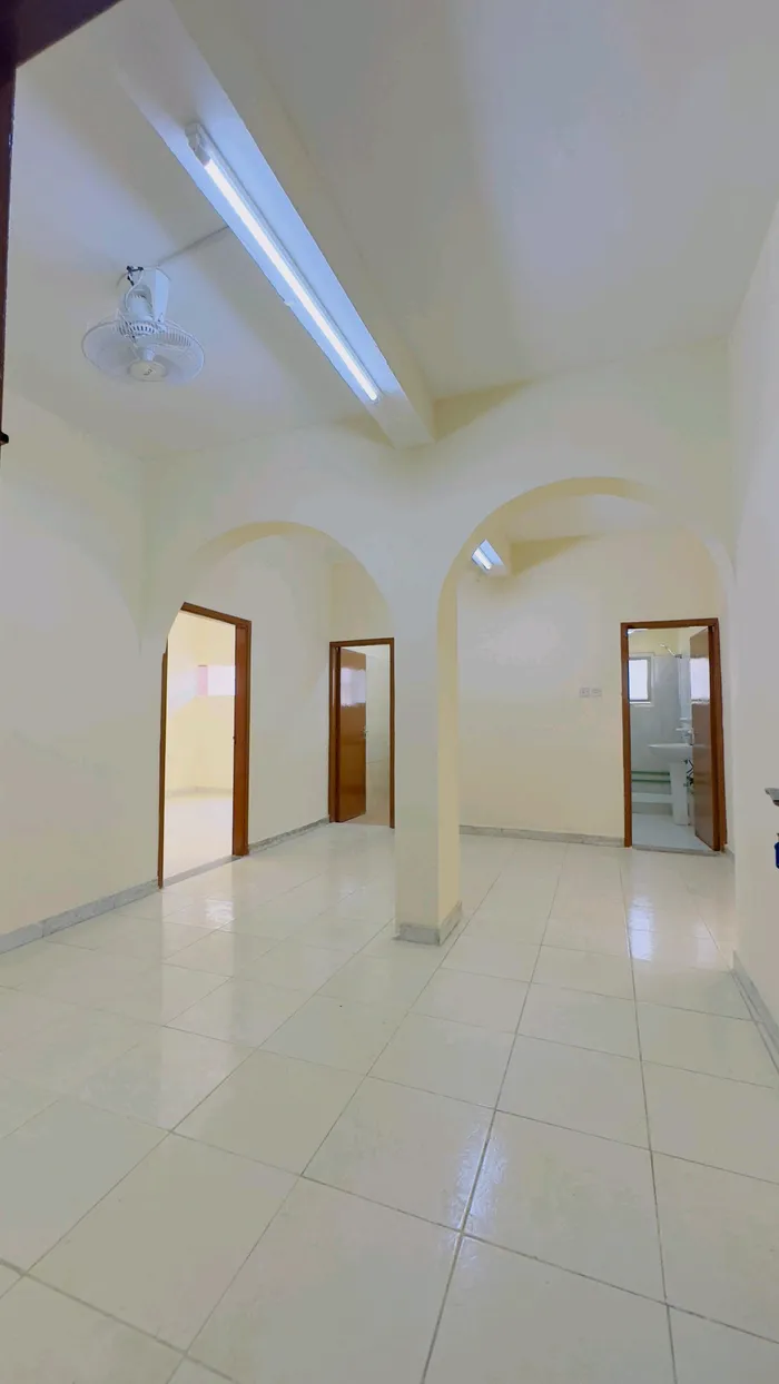 Two rooms and a hall for annual rent : Image 1