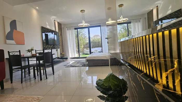 Townhouse for monthly rent at a special price in Dubai South : Image 1