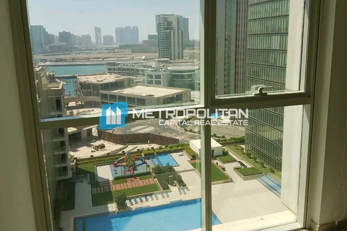 شقة  للإيجار السنوي في برج رأس الخيمه الواقع في جزيرة الريم : Image 1