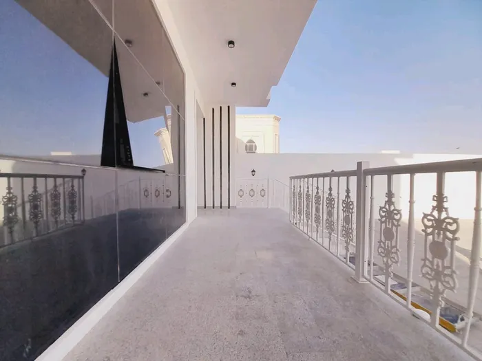 For monthly rent, one-bedroom and hall apartment : Image 1