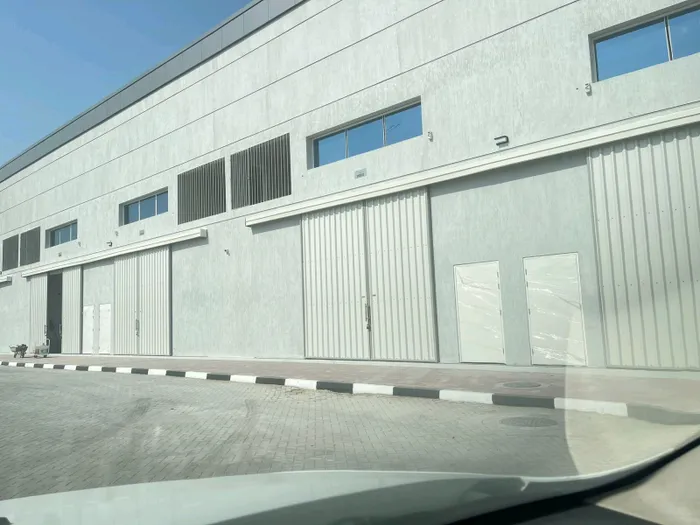 للايجار شبرا في عجمان الجرف الصناعية 1 خلف سوق السيارات
المساحة 1500 قدم
الكهربا 25 k
الايجار 90 الف
التامين 5‎%‎
الكهربا هتوصل بعد شهر : Image 1