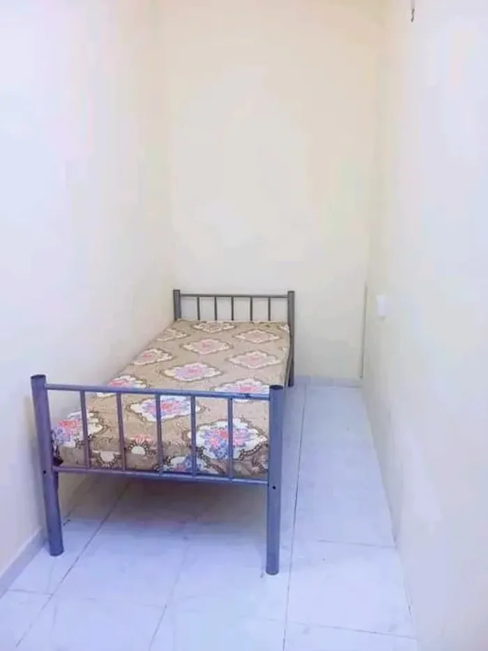 Girls partition for monthly rent : Image 1