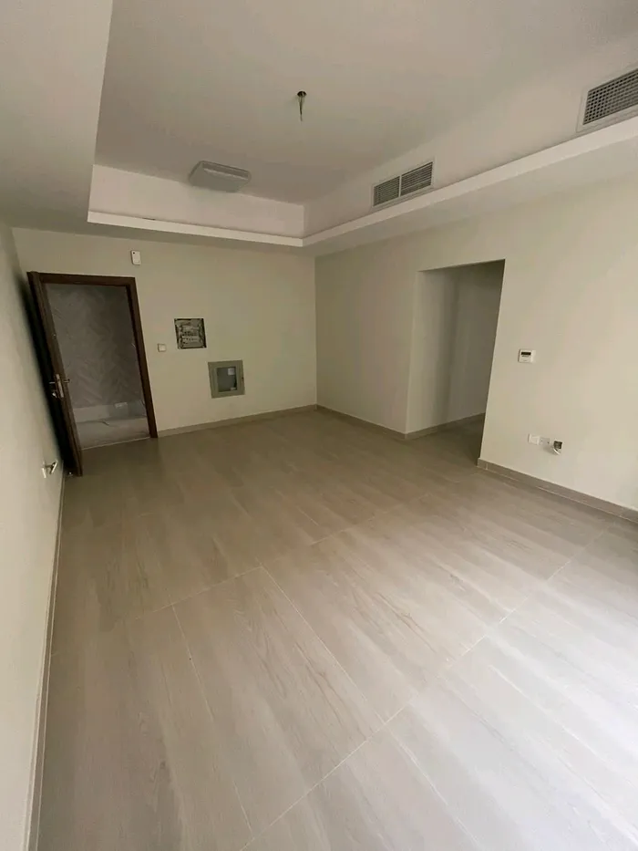 شقة للايجار السنوي : Image 1