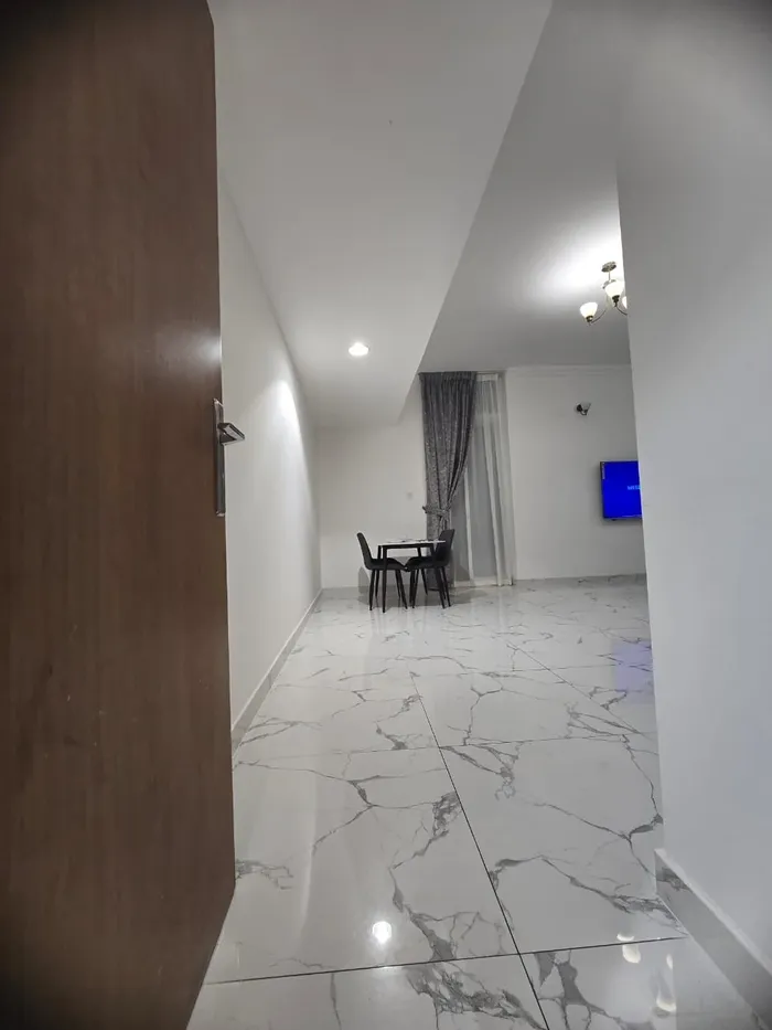 شقة مفروشة للإيجار في أبراج الواحة الراشدية - عجمان : Image 1