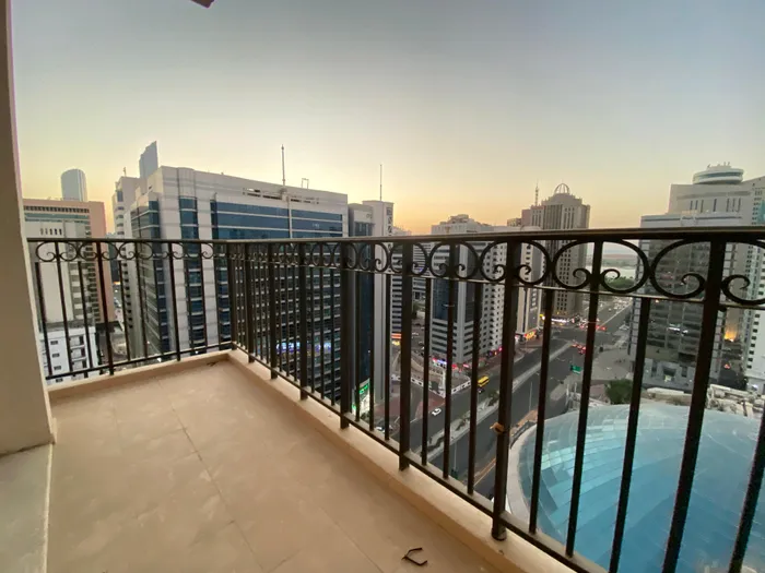 Apartment for annual rent with 1000 insurance payments in Abu Dhabi : Image 1