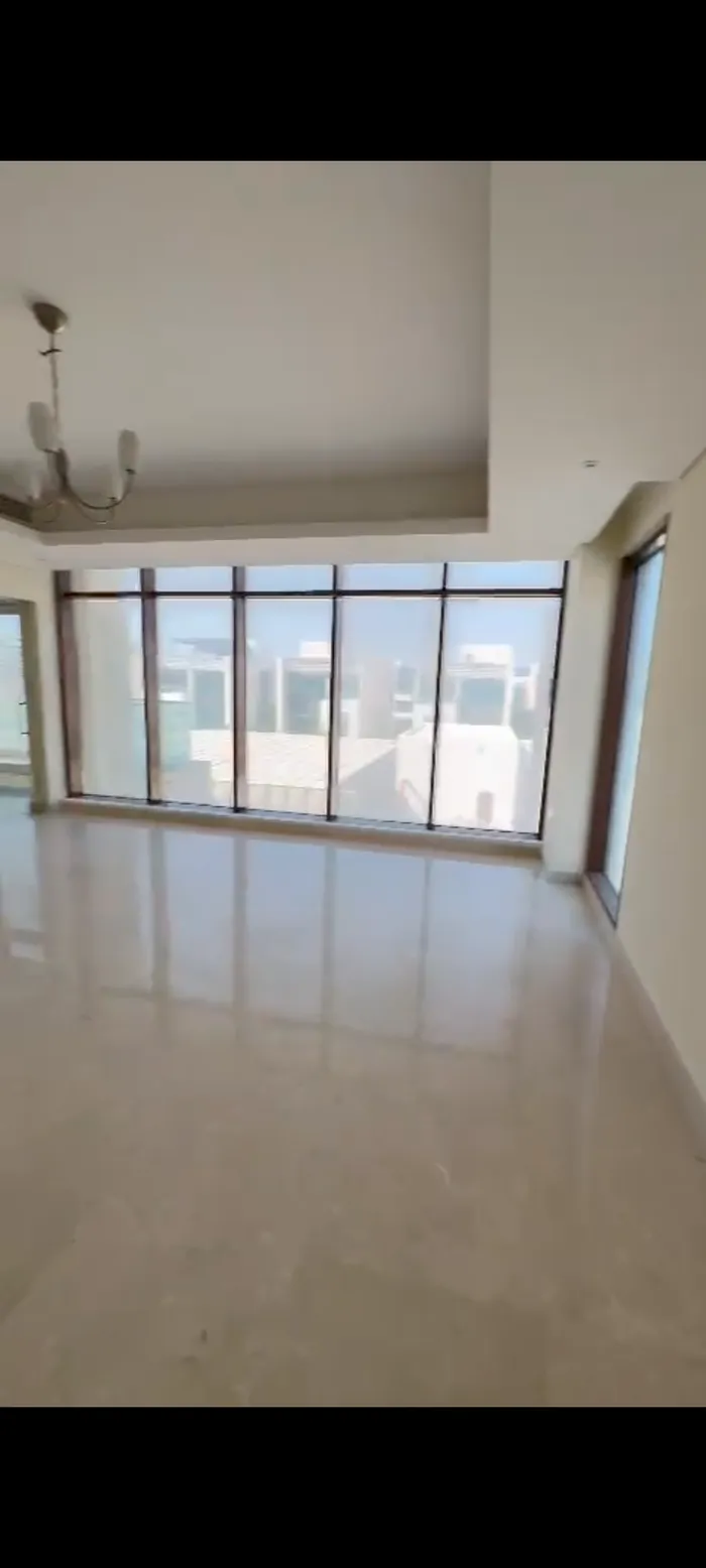 Villa for sale in Dubai 6 master bedrooms : Image 1