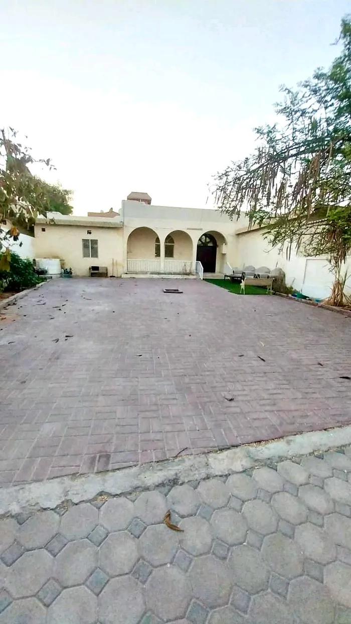 Arabic house for rent in Ajman Mushairef : Image 1