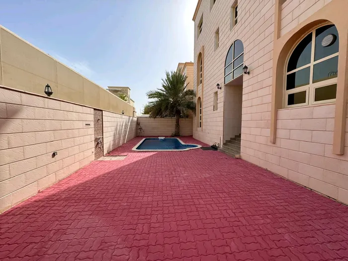فيلا للايجار سنوي أبوظبي : Image 1