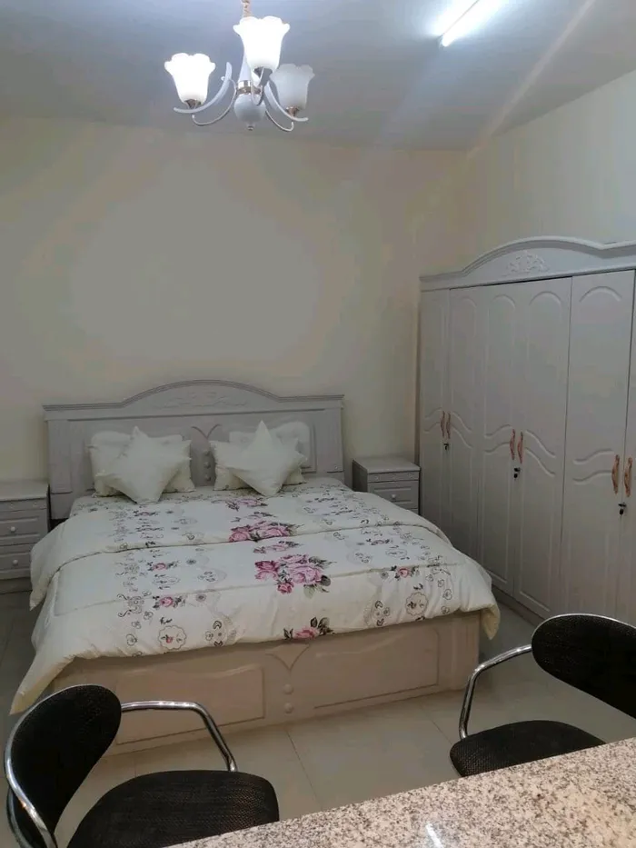 For annual rent, a studio within a villa : Image 1