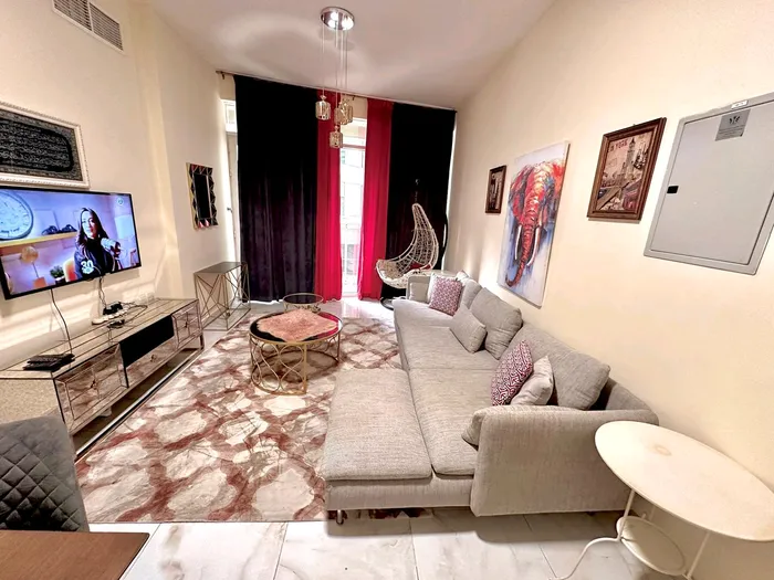 للايجار الشهري شقة غرفة وصالة مفروشة بالكامل : Image 1