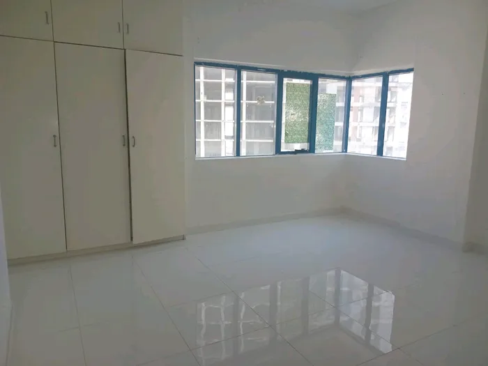 Apartment for annual rent in Sharjah Majaz 2 : Image 1